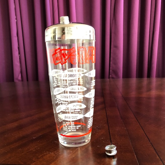MidCentury Glass Cocktail Shaker w/Vintage Recipes - Picture 3 of 7